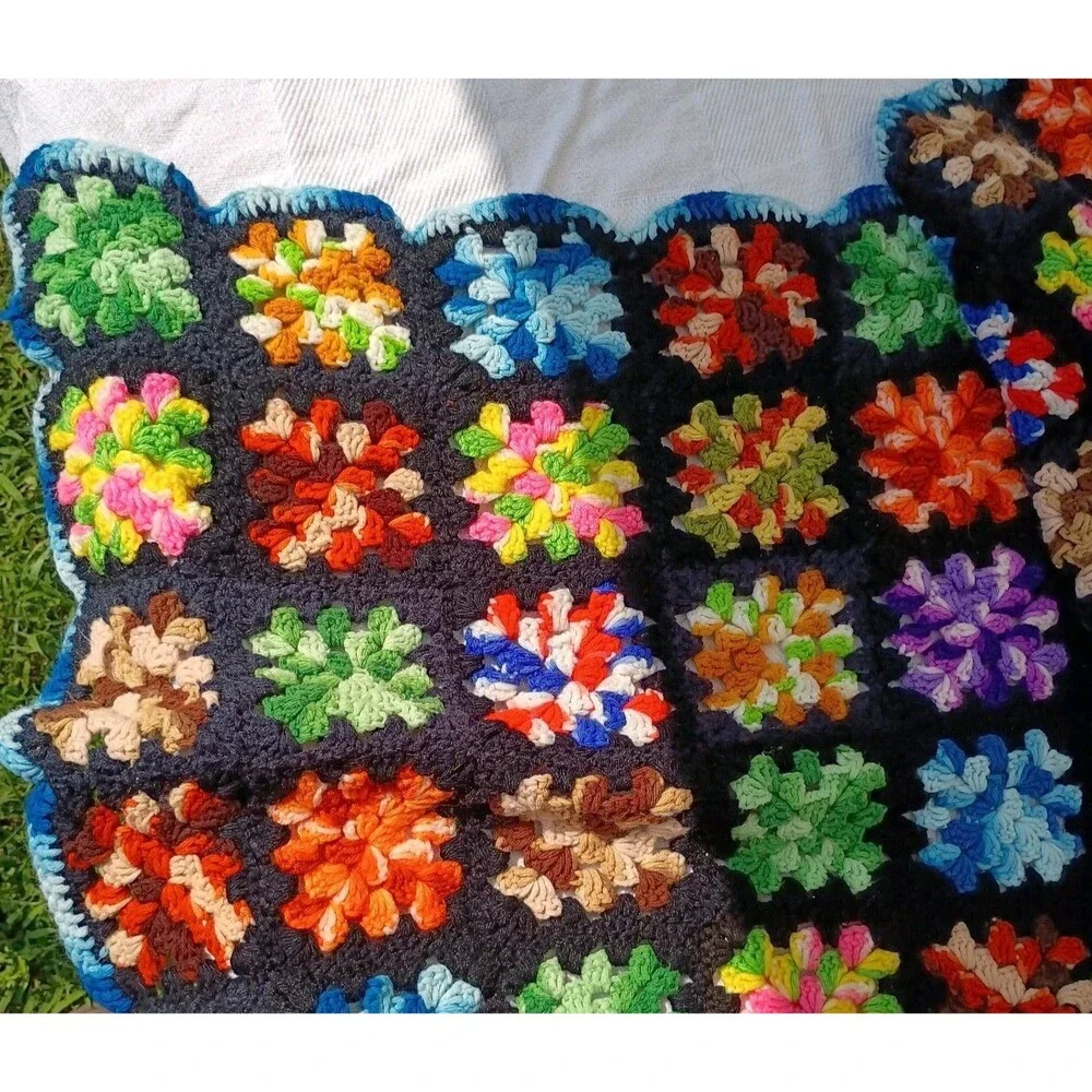 Vintage Handmade Crochet Granny Square Afghan Blanket Throw Rosanne Scallop Edge
